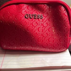guess fanny pack